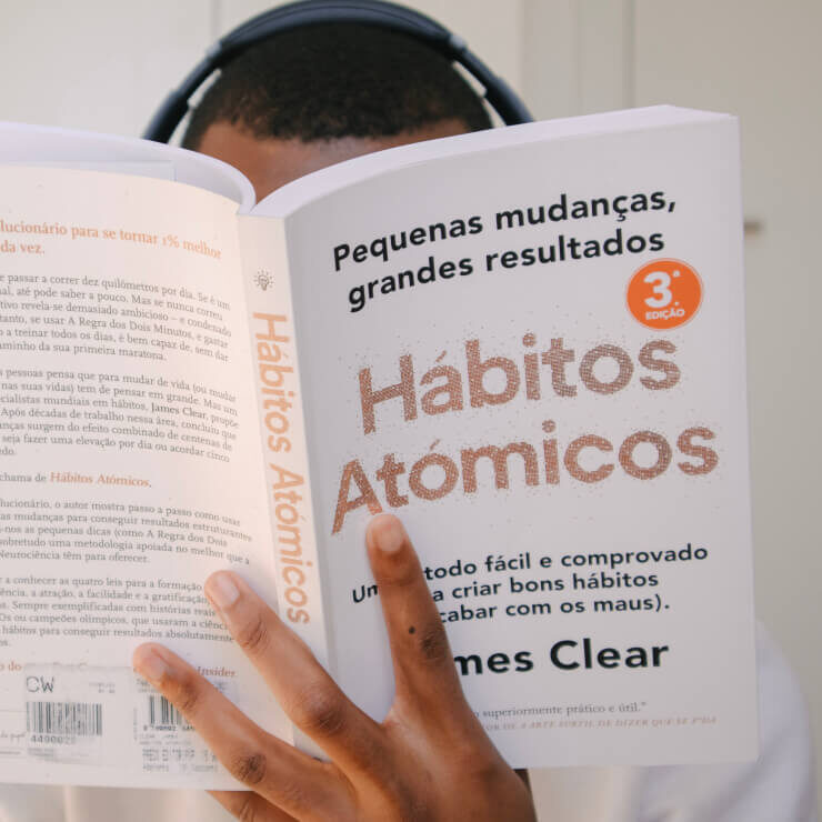 Habitos Atomicos Book image